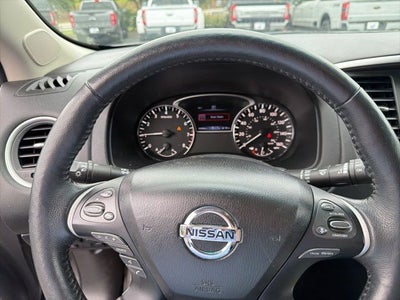 2018 Nissan Pathfinder SL