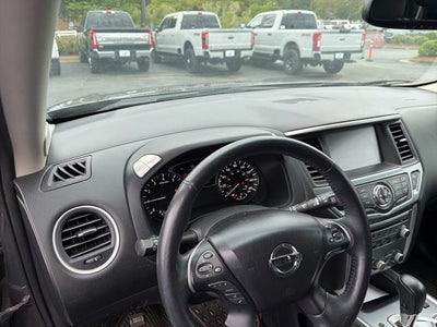 2018 Nissan Pathfinder SL