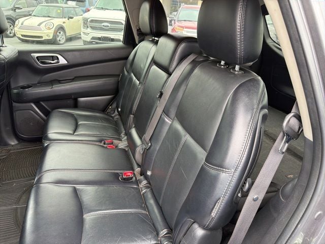 2018 Nissan Pathfinder SL