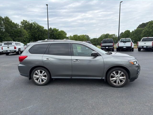 2018 Nissan Pathfinder SL