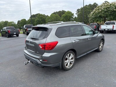 2018 Nissan Pathfinder SL