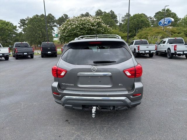 2018 Nissan Pathfinder SL