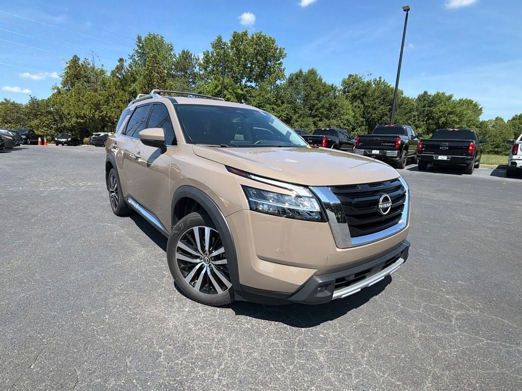 2023 Nissan Pathfinder Platinum