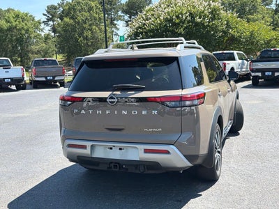 2023 Nissan Pathfinder Platinum