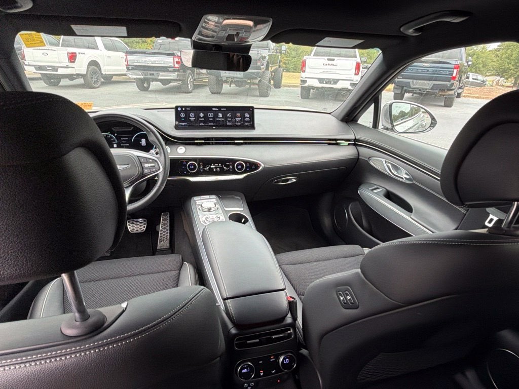 2024 Genesis GV70 2.5T