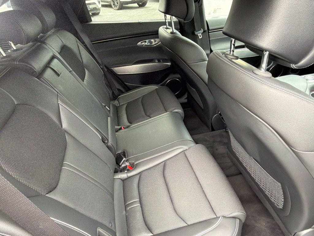 2024 Genesis GV70 2.5T