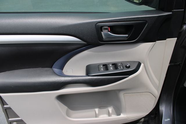 2016 Toyota Highlander XLE V6