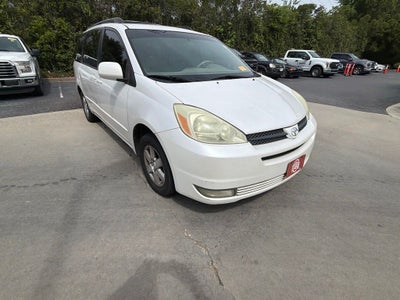 2004 Toyota Sienna XLE