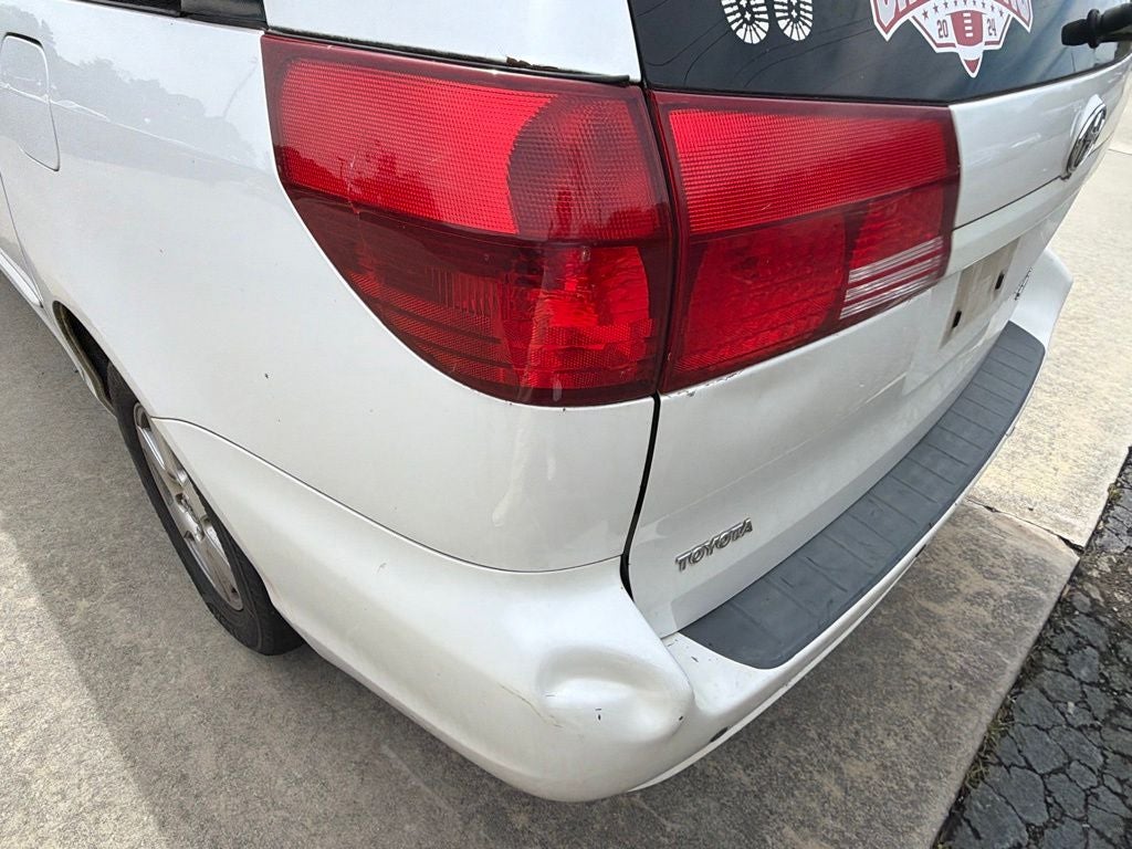 2004 Toyota Sienna XLE