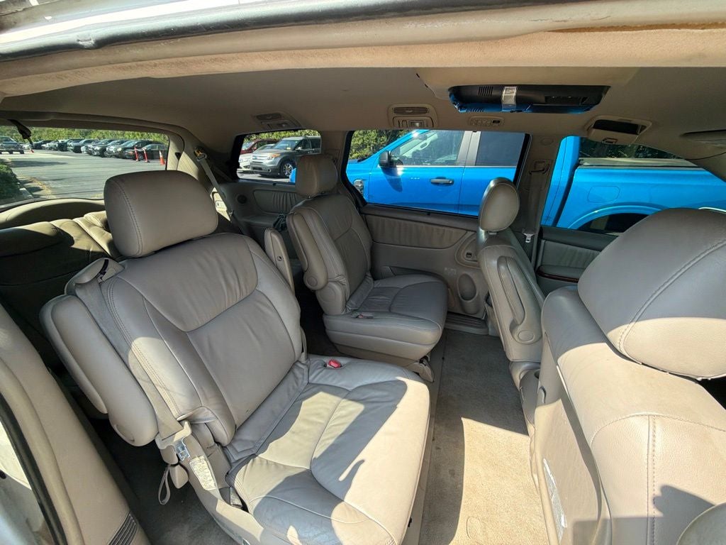 2004 Toyota Sienna XLE