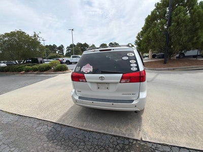 2004 Toyota Sienna XLE