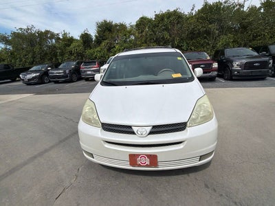 2004 Toyota Sienna XLE