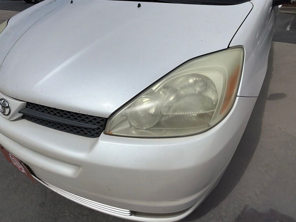 2004 Toyota Sienna XLE