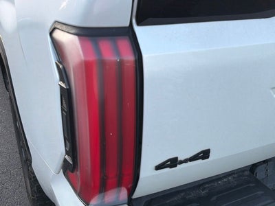2024 Toyota Tundra Hybrid Platinum
