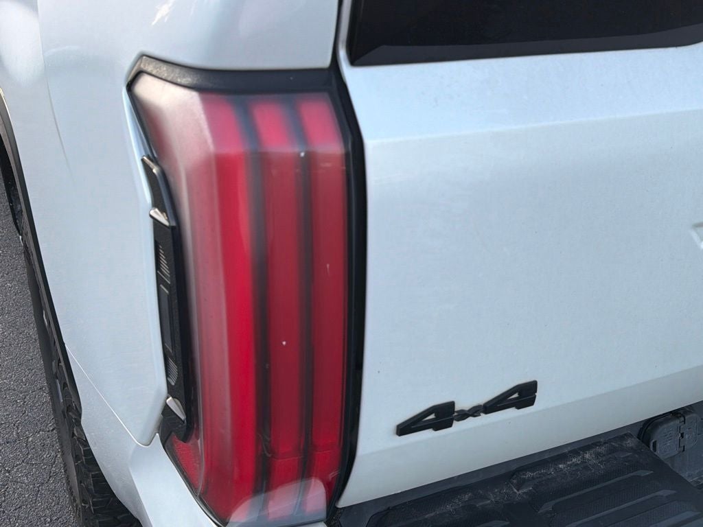 2024 Toyota Tundra Hybrid Platinum