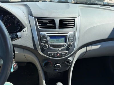 2013 Hyundai Accent GS