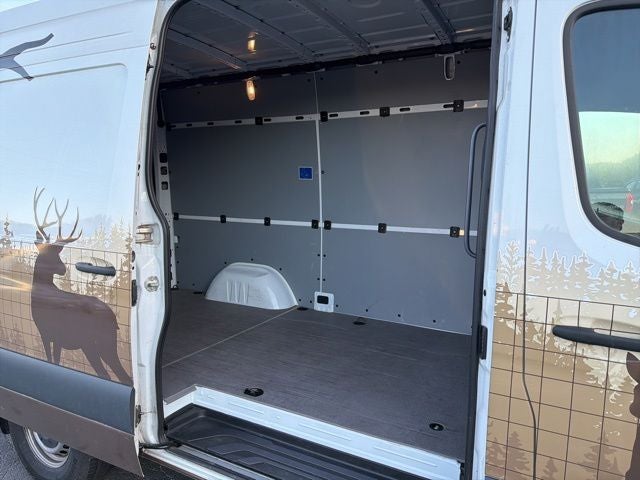 2024 Mercedes-Benz Sprinter 2500 Cargo 144 WB