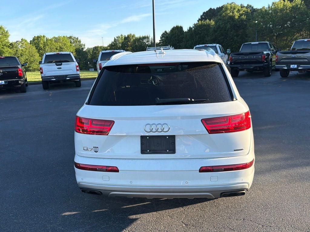 2019 Audi Q7 45 SE Premium quattro