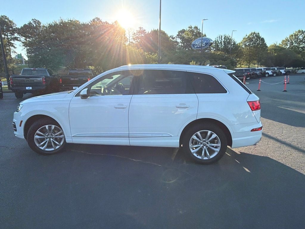 2019 Audi Q7 45 SE Premium quattro