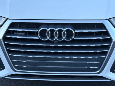 2019 Audi Q7 45 SE Premium quattro