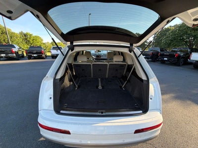 2019 Audi Q7 45 SE Premium quattro