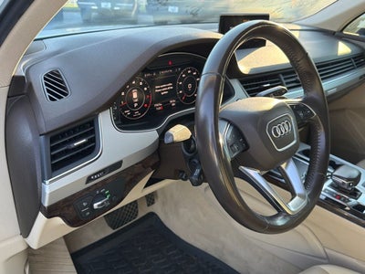 2019 Audi Q7 45 SE Premium quattro