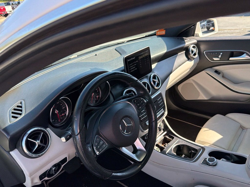 2019 Mercedes-Benz CLA 10