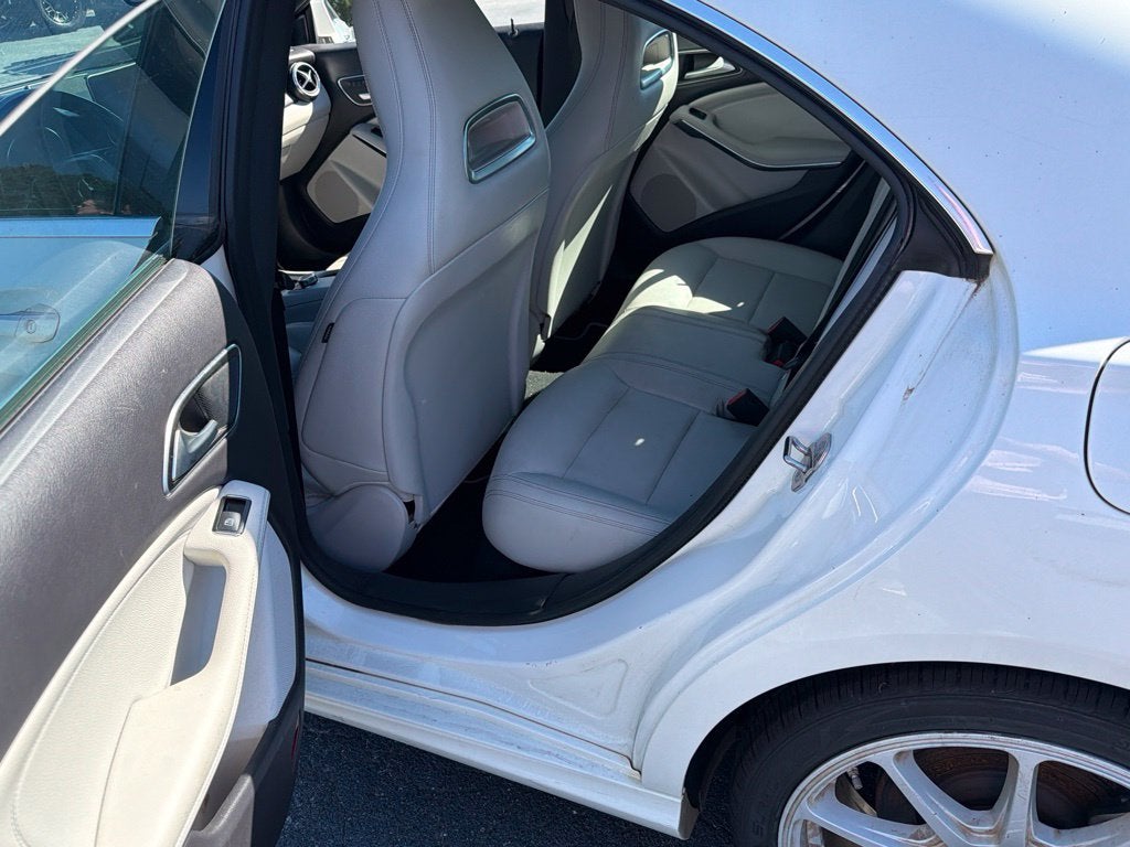 2019 Mercedes-Benz CLA 12