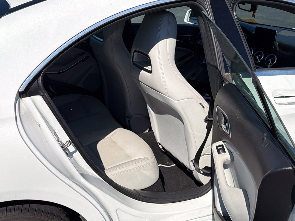 2019 Mercedes-Benz CLA 13