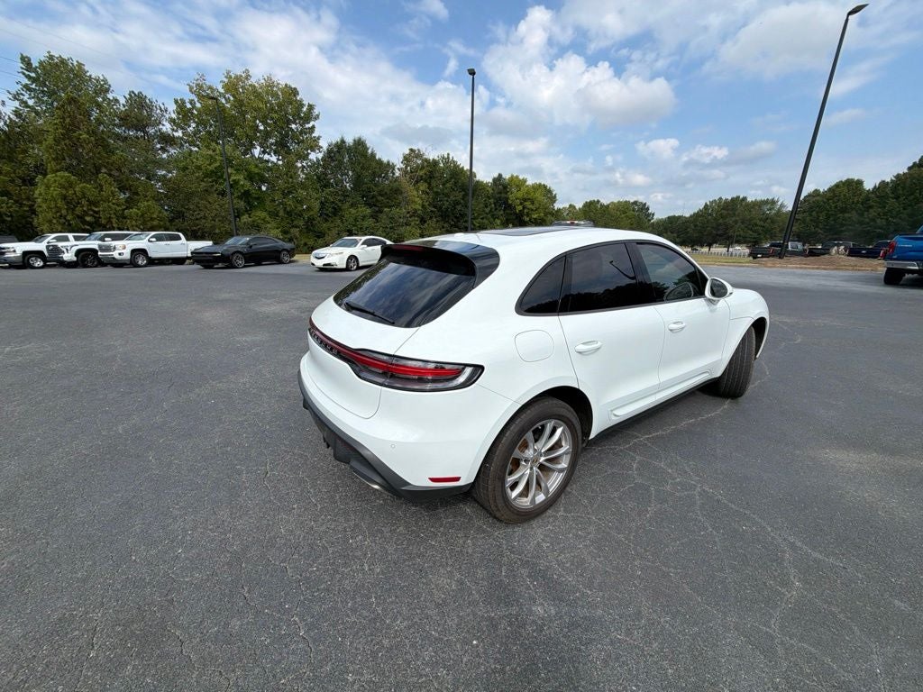 2024 Porsche Macan Base