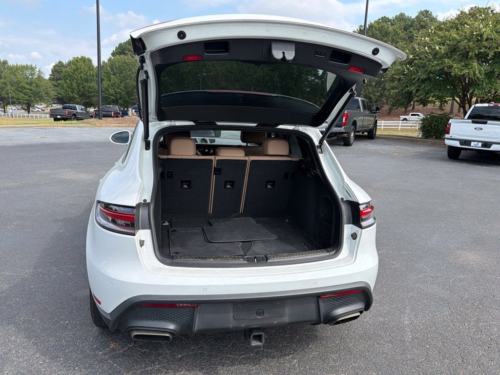 2024 Porsche Macan Base