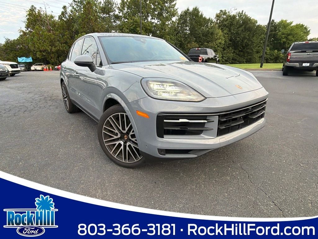 2025 Porsche Cayenne Base