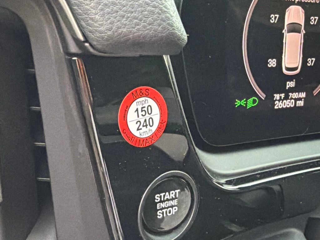 2025 Porsche Cayenne Base