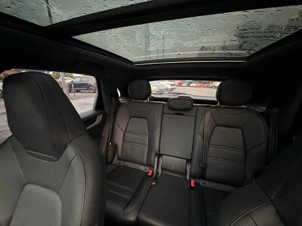 2025 Porsche Cayenne Base