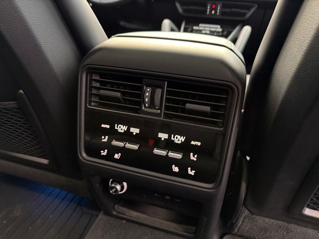 2025 Porsche Cayenne Base