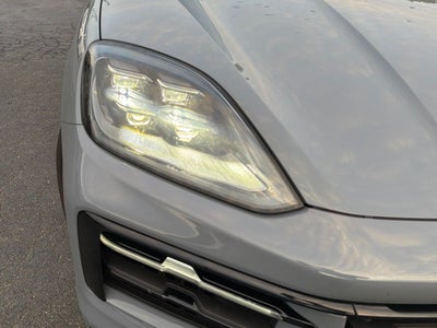 2025 Porsche Cayenne Base