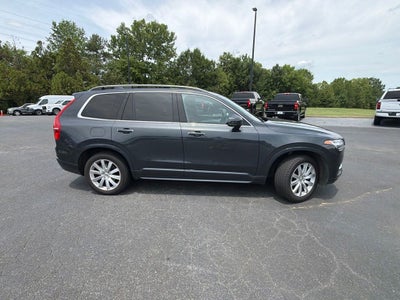 2017 Volvo XC90 T6 Momentum
