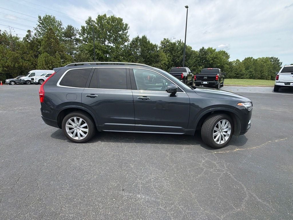 2017 Volvo XC90 T6 Momentum