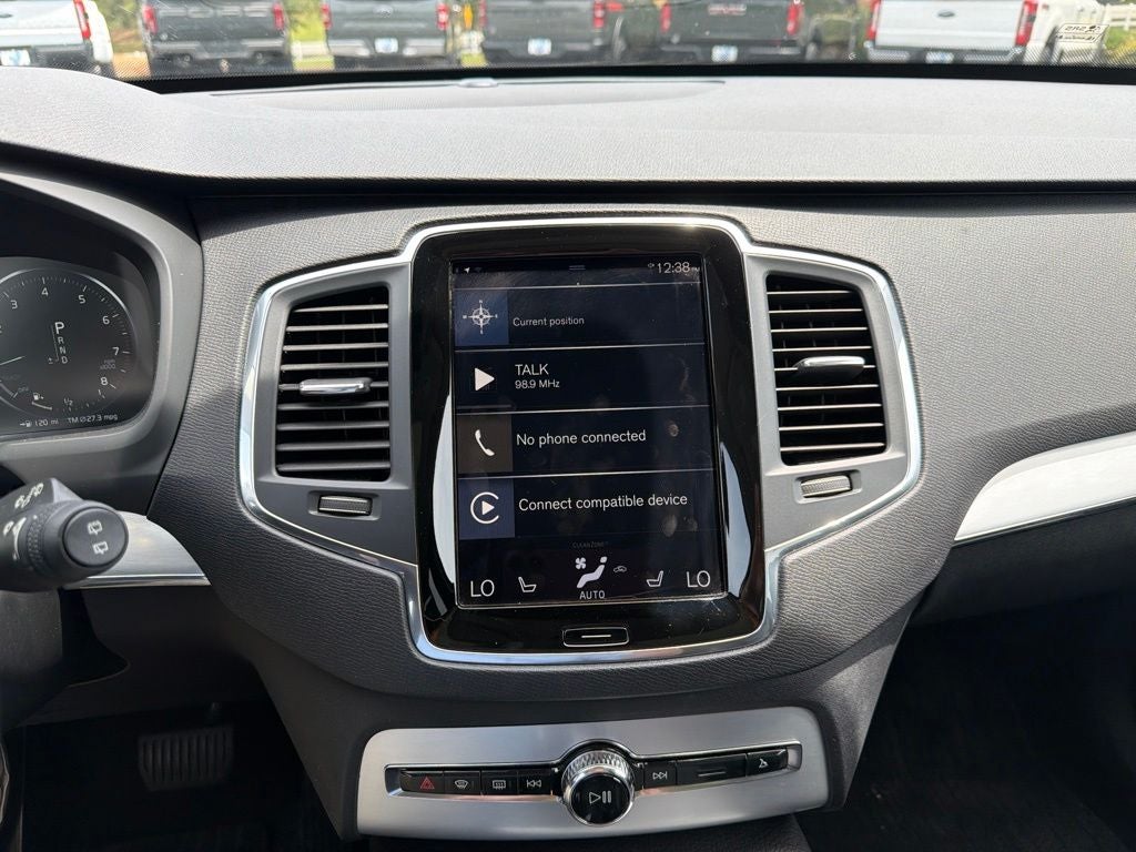 2017 Volvo XC90 T6 Momentum