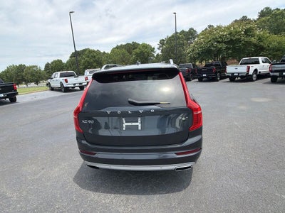 2017 Volvo XC90 T6 Momentum
