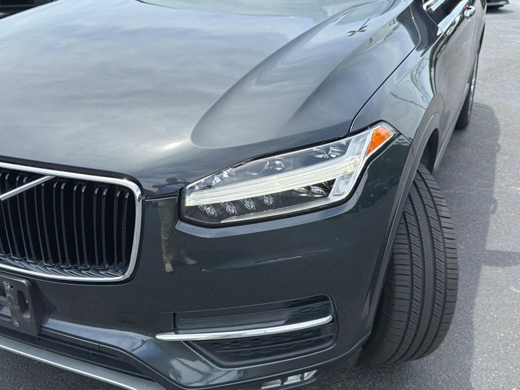 2017 Volvo XC90 T6 Momentum